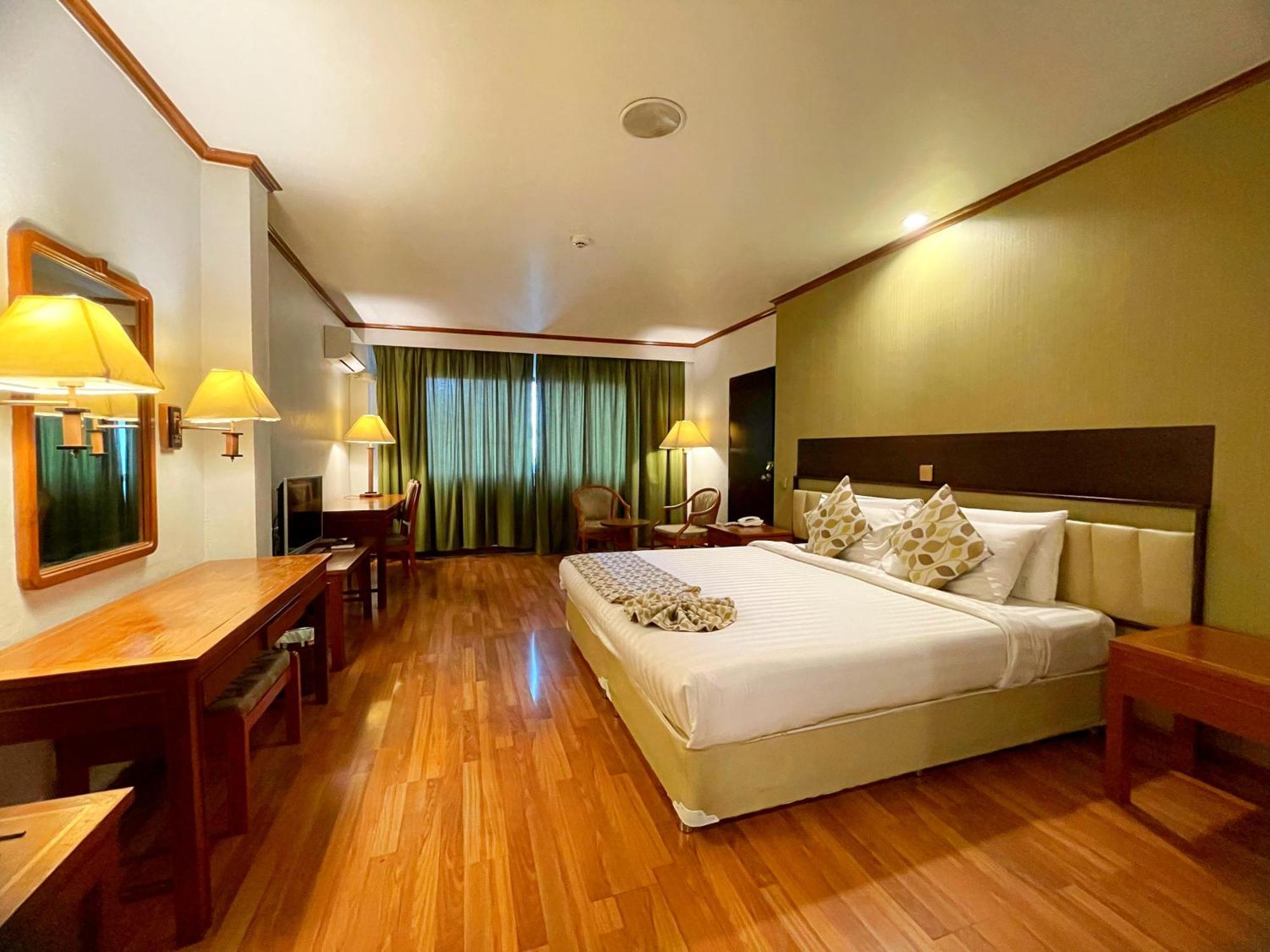 Arawana Regency Park Sukhumvit Khách sạn Bangkok