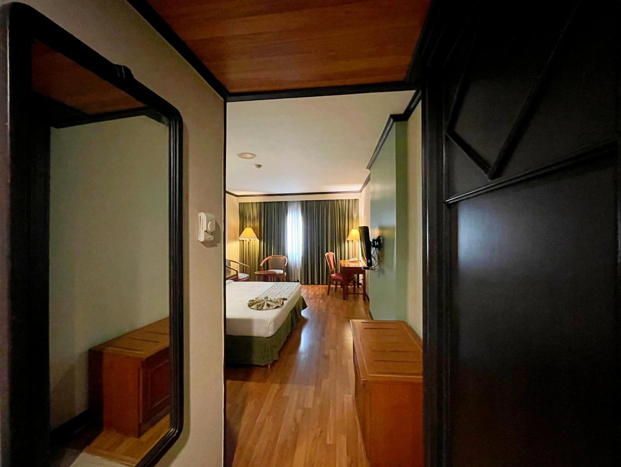 Arawana Regency Park Sukhumvit Khách sạn Bangkok